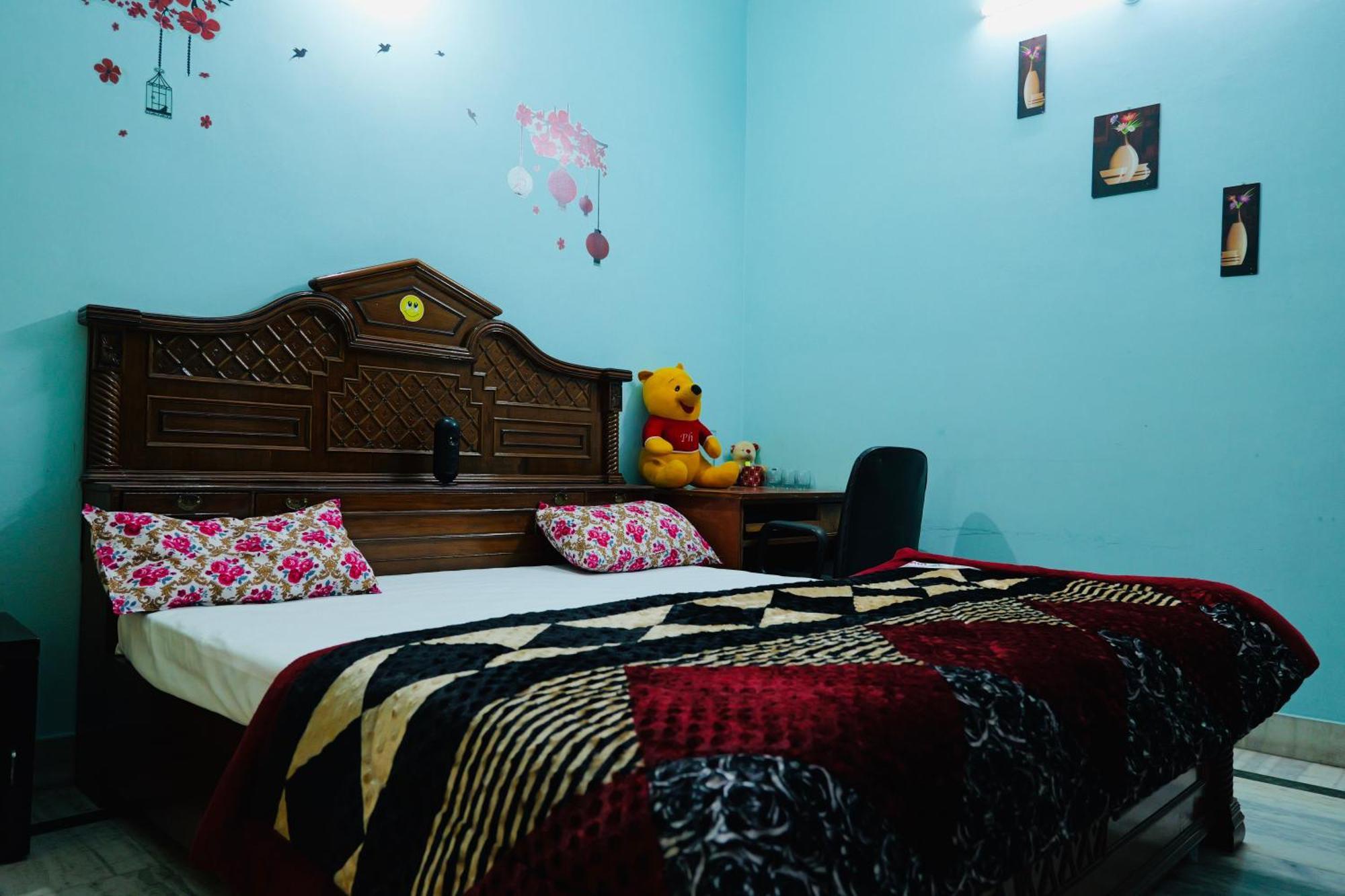 New Kashi Atithya Apartment *